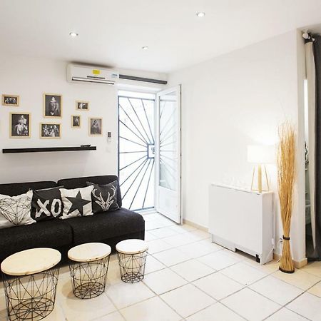 GregBnb-com - Studio Cosy - CLIMATISÉ - WIFI - 15min Gare Tolone Esterno foto