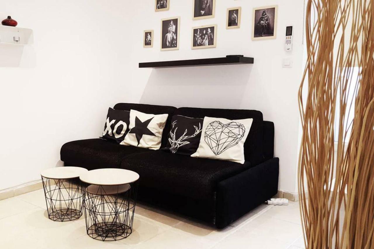 GregBnb-com - Studio Cosy - CLIMATISÉ - WIFI - 15min Gare Tolone Esterno foto